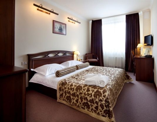 Chichikov 4*